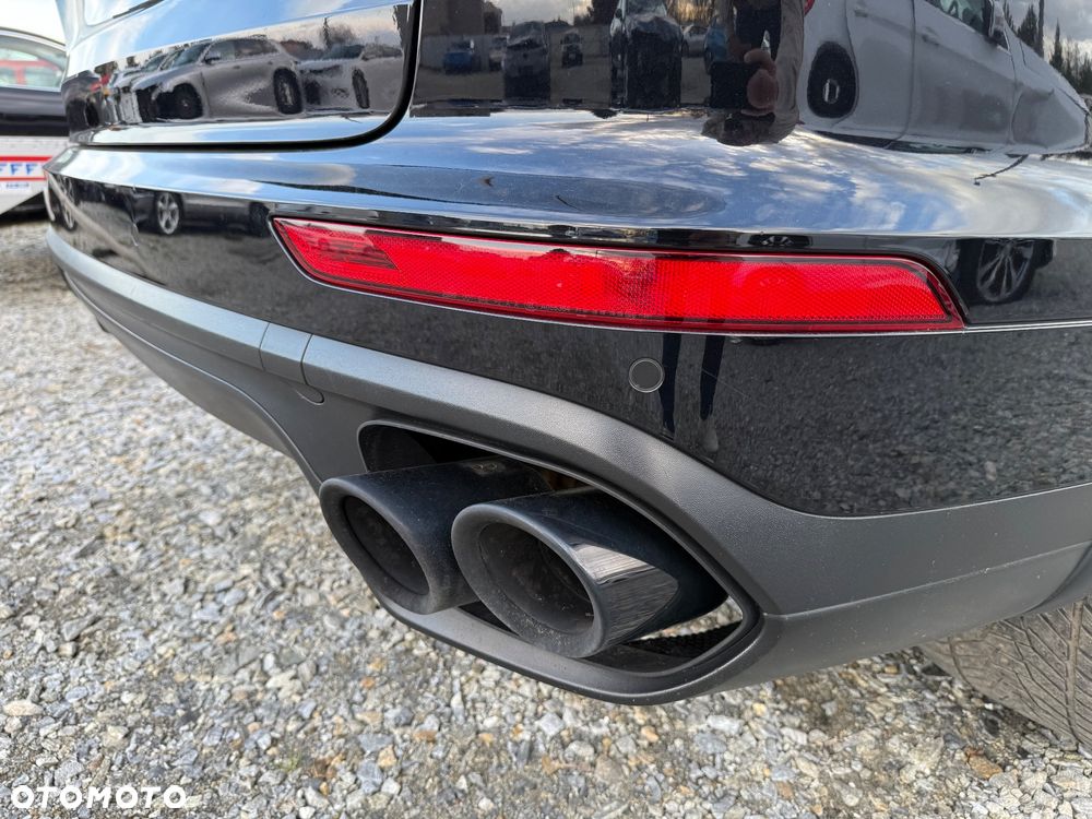 Porsche Cayenne Turbo - 32