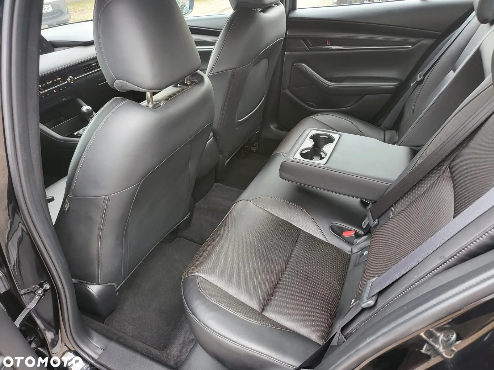 Mazda 3 FASTBACK e-SKYACTIV-G 122 M HYBRID PRIME-LINE - 31