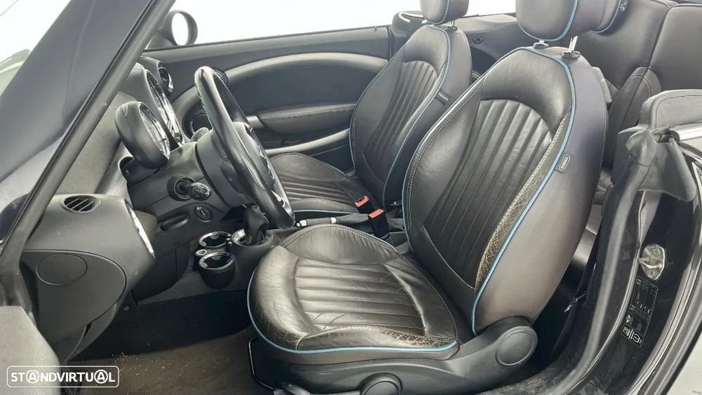 MINI Cabrio Cooper D Highgate - 10