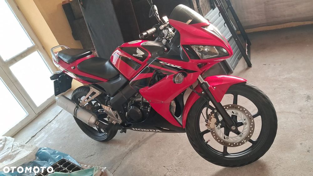 Honda CBR - 3