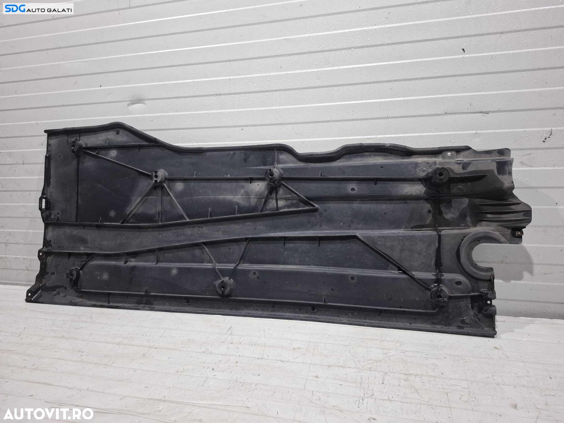 Scut Lateral Dreapta Protectie Caroserie Podea Prag Volkswagen Passat B8 Combi Variant Break 2014 - 2023 Cod 3Q0825202F [L3946] - 3