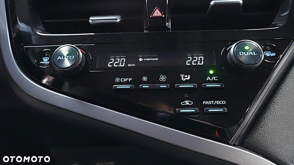 Toyota Camry 2.5 Hybrid Executive CVT - 18