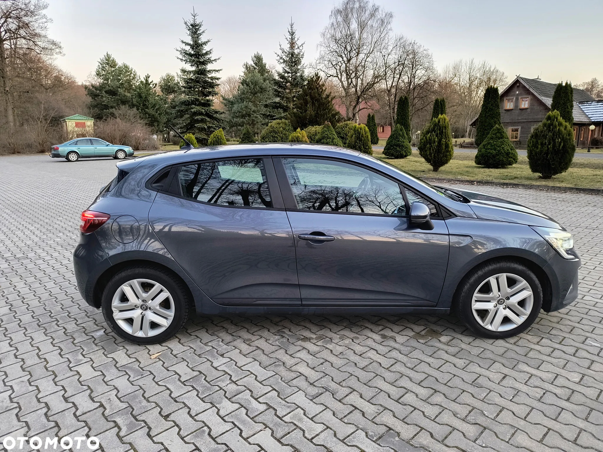 Renault Clio - 2