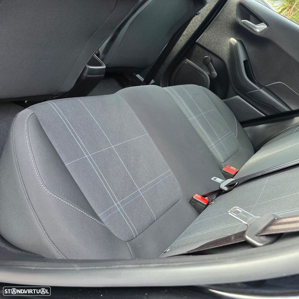 Ford Fiesta 1.1 Ti-VCT Business - 36