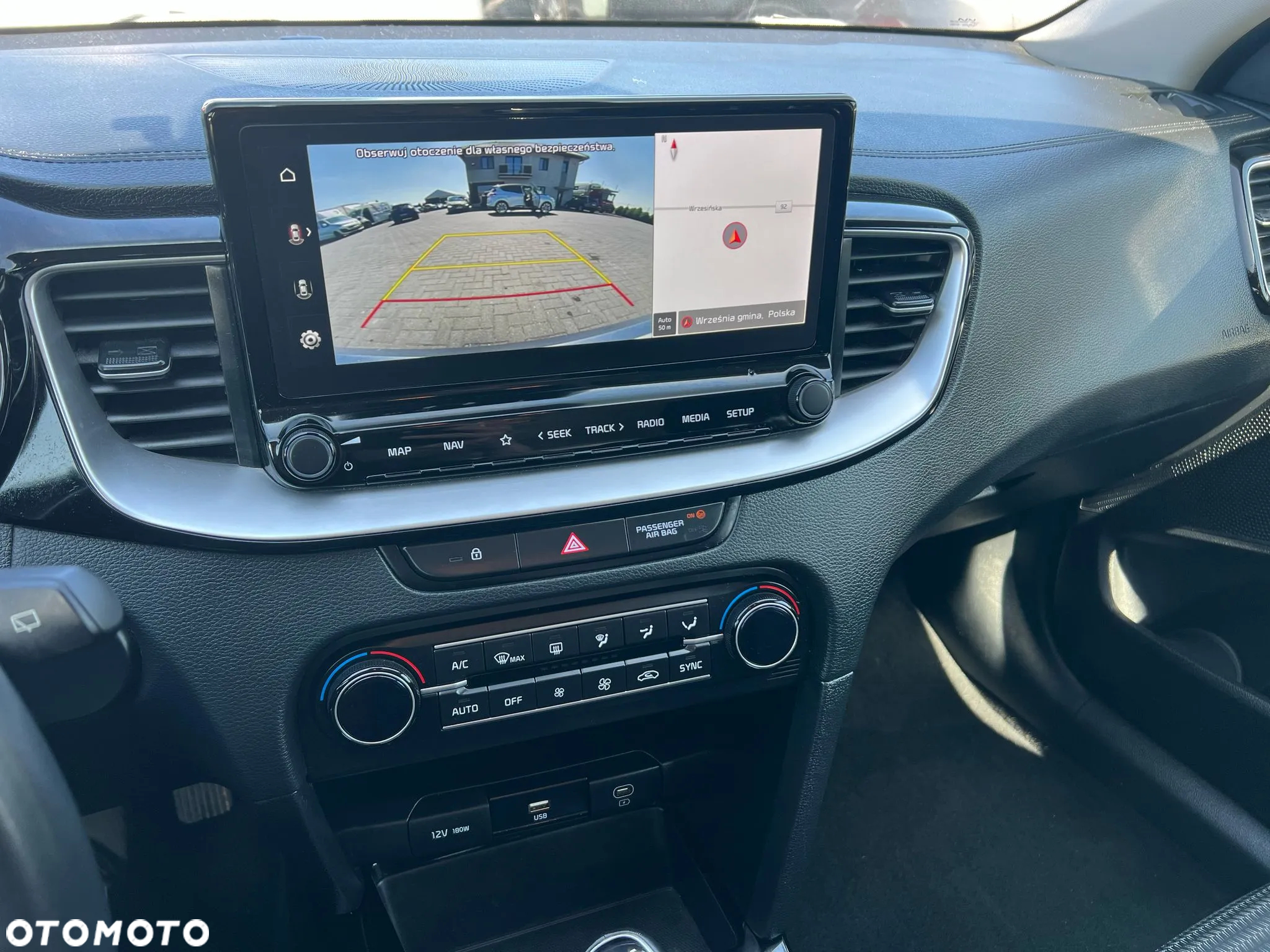 Kia Ceed - 13