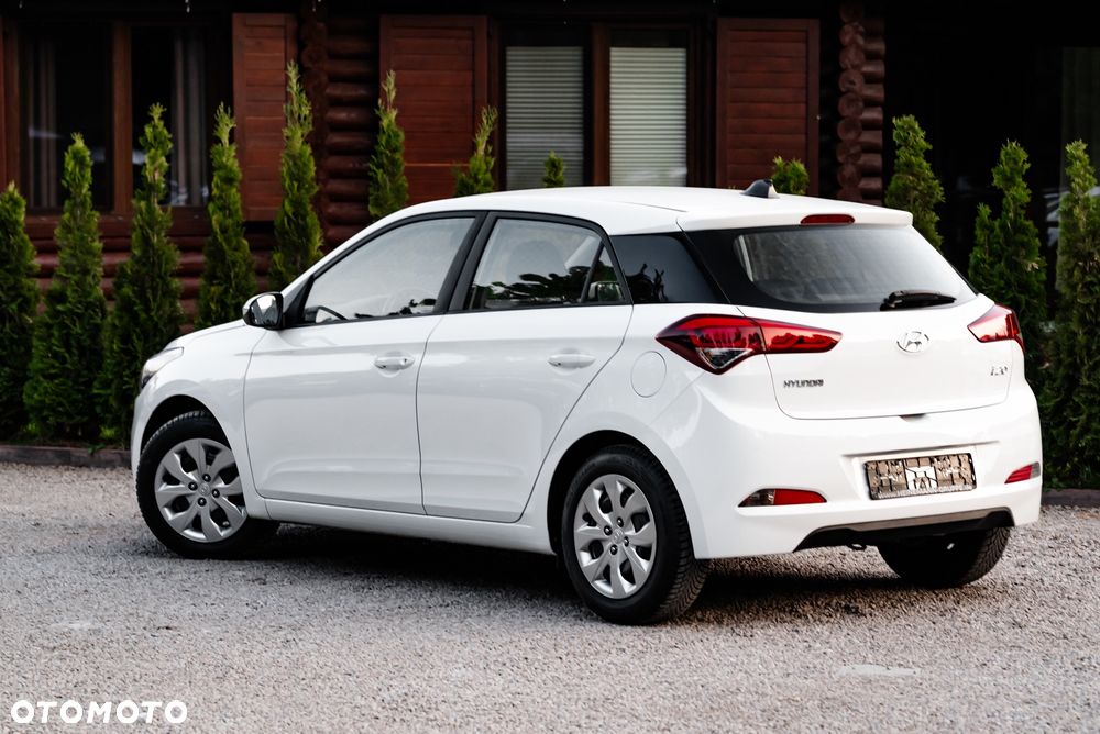 Hyundai i20 1.2 - 14