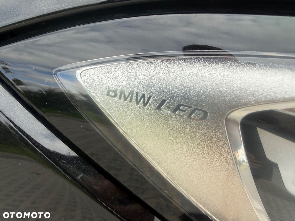 BMW Seria 3 320d xDrive Edition M Sport Shadow - 12