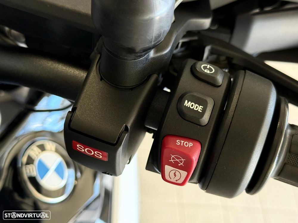 BMW R 1300 GS TRIPLE BLACK - 10