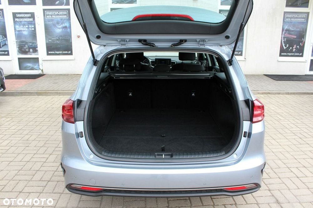 Kia Ceed 1.6 CRDi mHEV M - 9