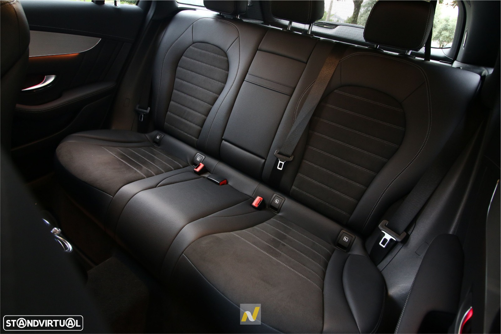 Mercedes-Benz GLC 300 de 4Matic - 17