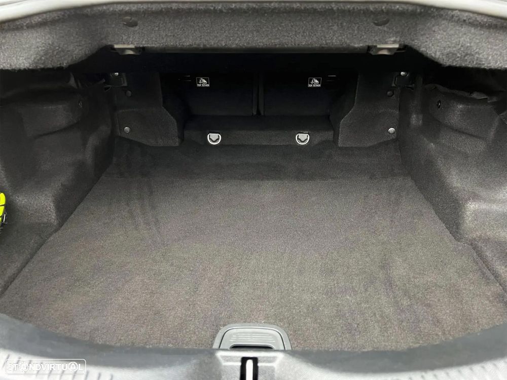 Mercedes-Benz E 220 d Cabrio 9G-Tronic AMG Line - 49