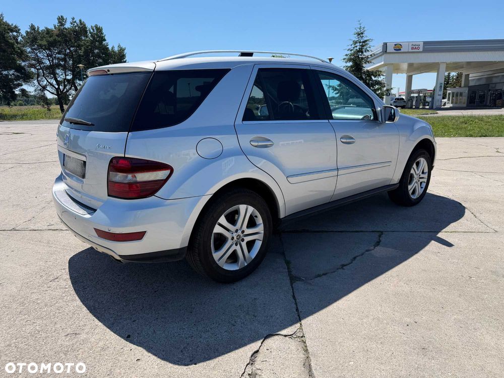 Mercedes-Benz ML - 4