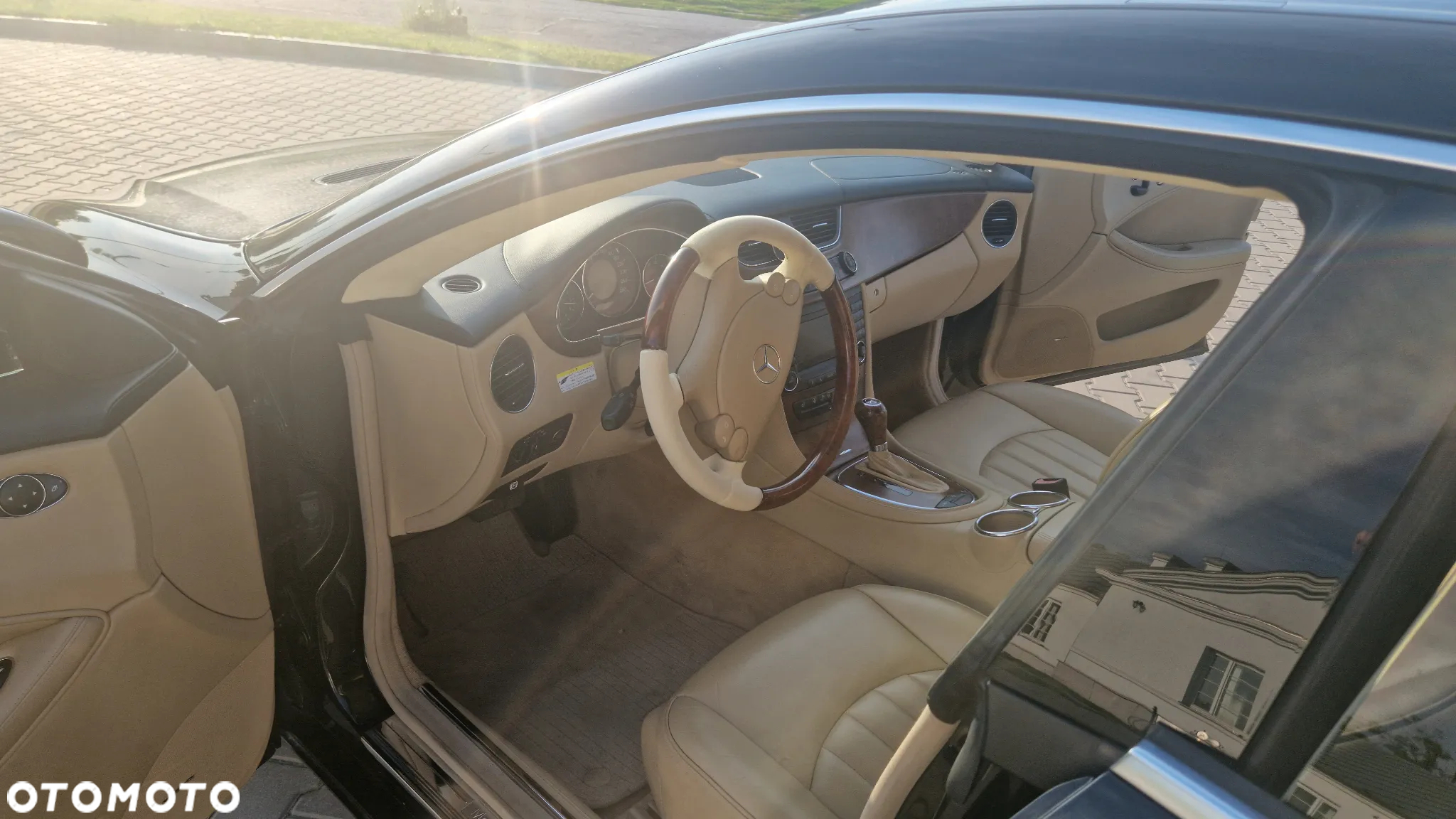 Mercedes-Benz CLS 500 - 24