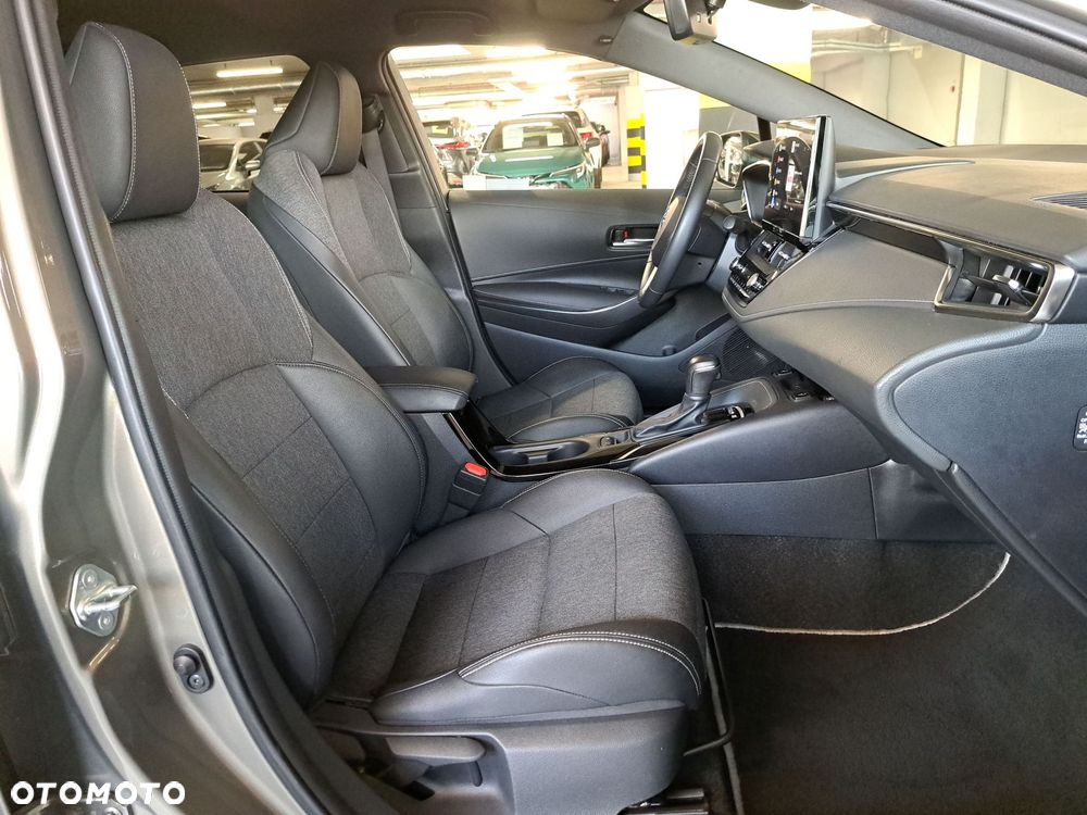 Toyota Corolla 1.8 Hybrid Style - 16