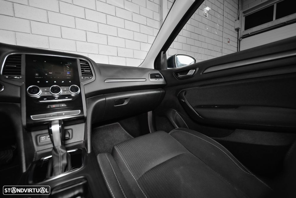 Renault Mégane Sport Tourer 1.6 E-Tech Plug-In Zen - 34