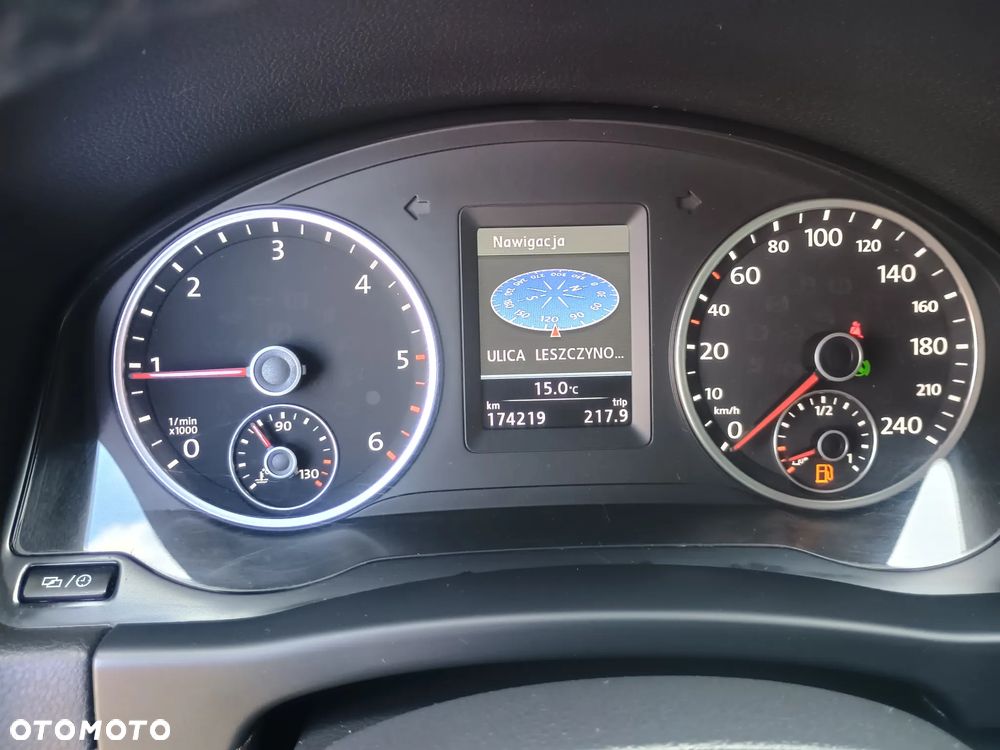 Volkswagen Tiguan 2.0 TDI 4Mot Perfectline R-Style DSG - 16