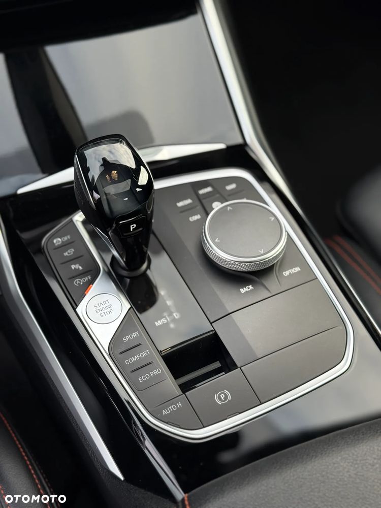 BMW Seria 3 330i Luxury Line sport - 15