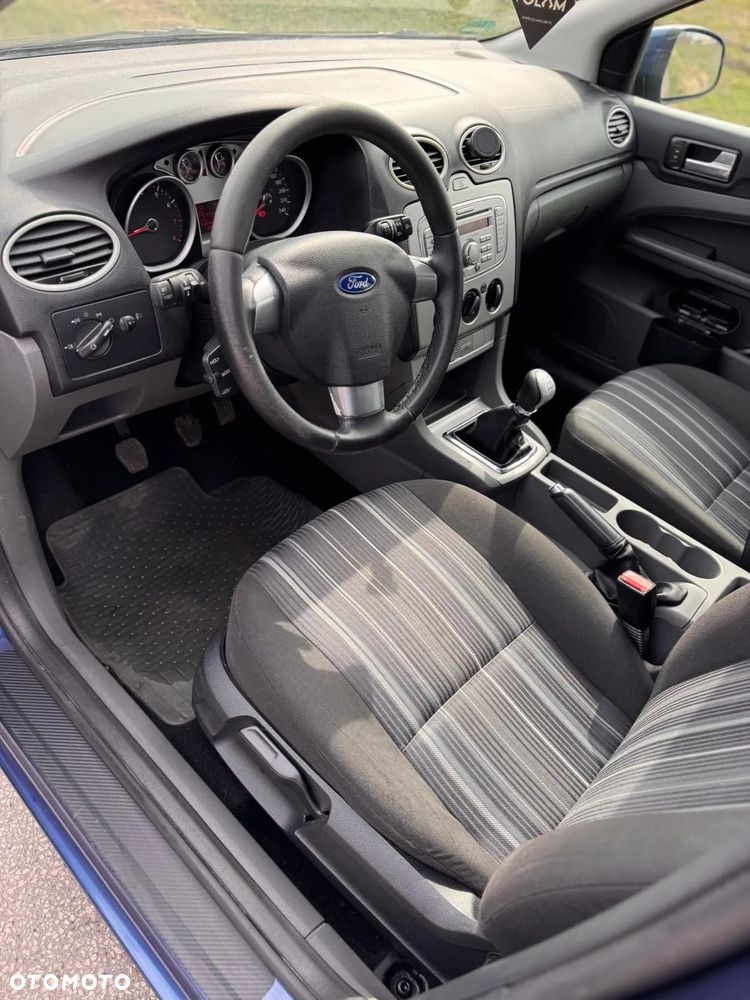 Ford Focus 1.6 Comfort - 9