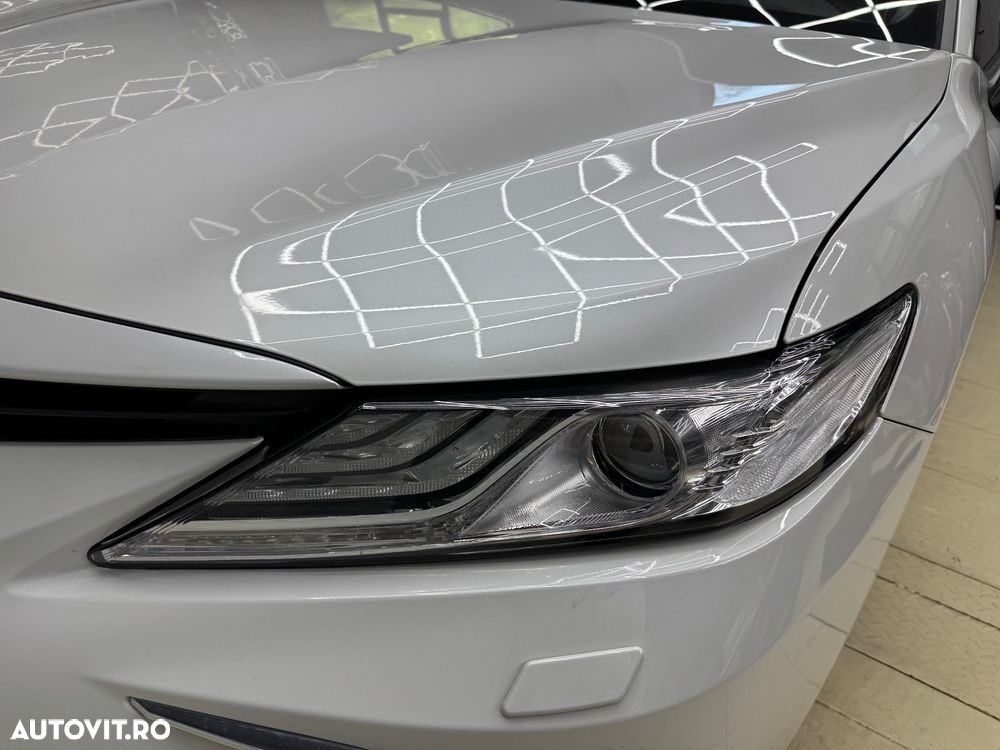 Toyota Camry 2.5 HEV Executive - 7