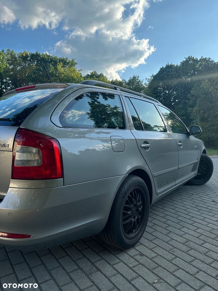 Skoda Octavia 2.0 TDI Elegance - 6