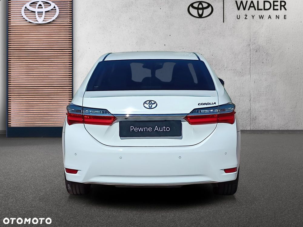 Toyota Corolla - 5