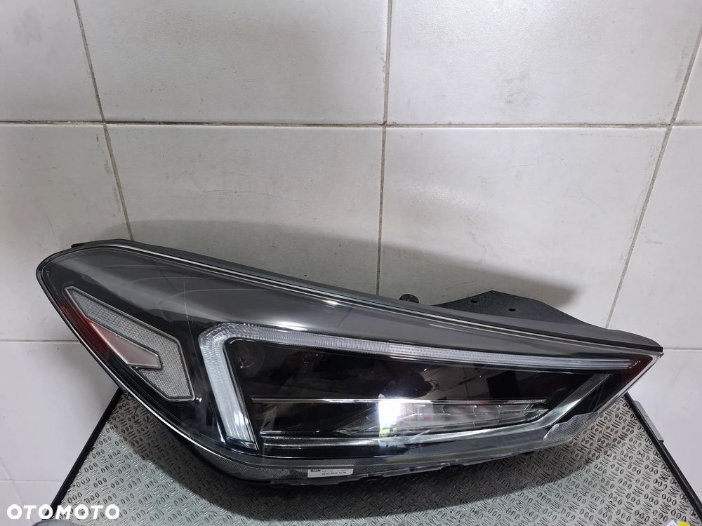 Lampa przednia prawy przód Hyundai Tucson 2018 rok full led nr D792111A20 - 1