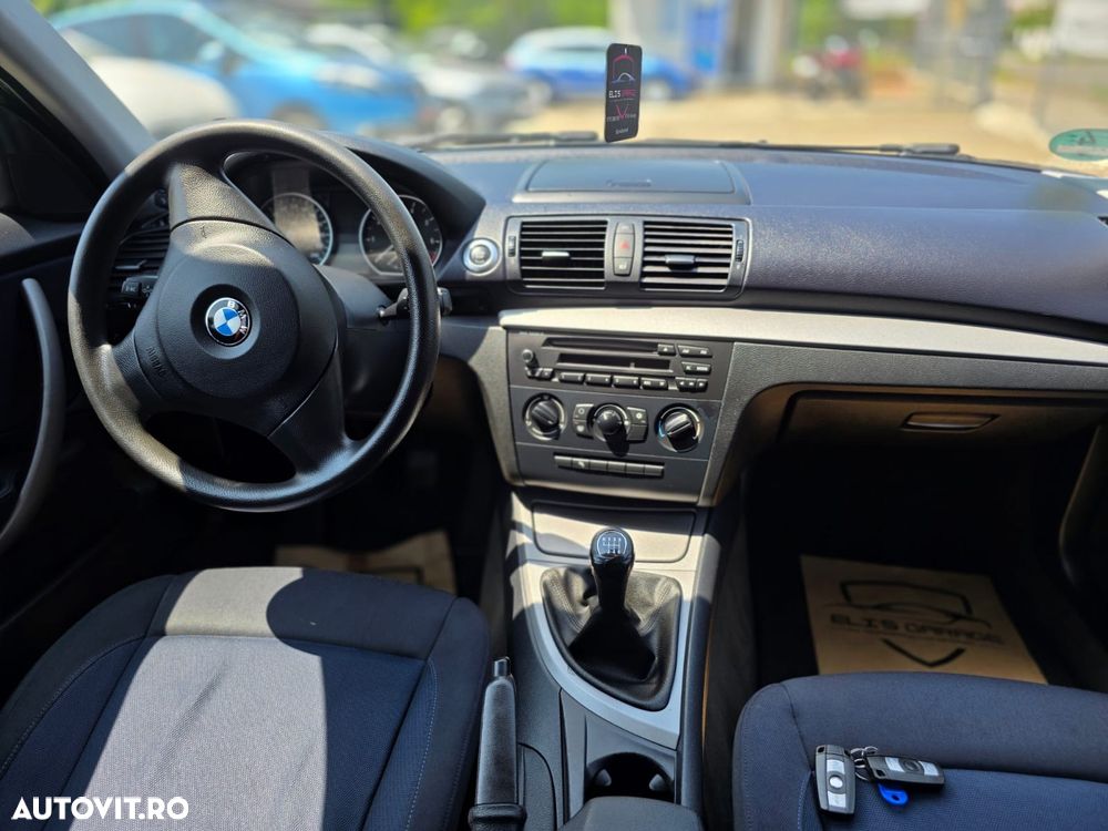 BMW Seria 1 116i - 8