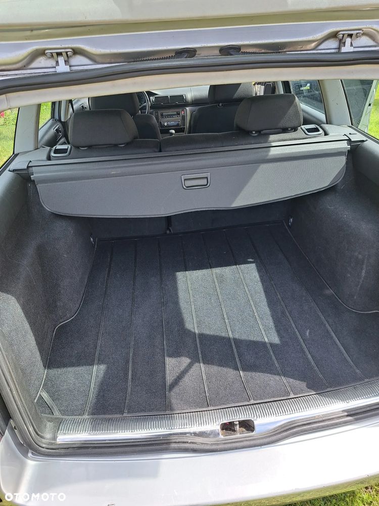Volkswagen Passat 1.8T - 9