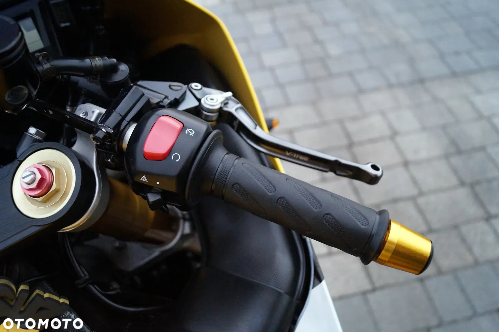 Suzuki GSX-R - 13