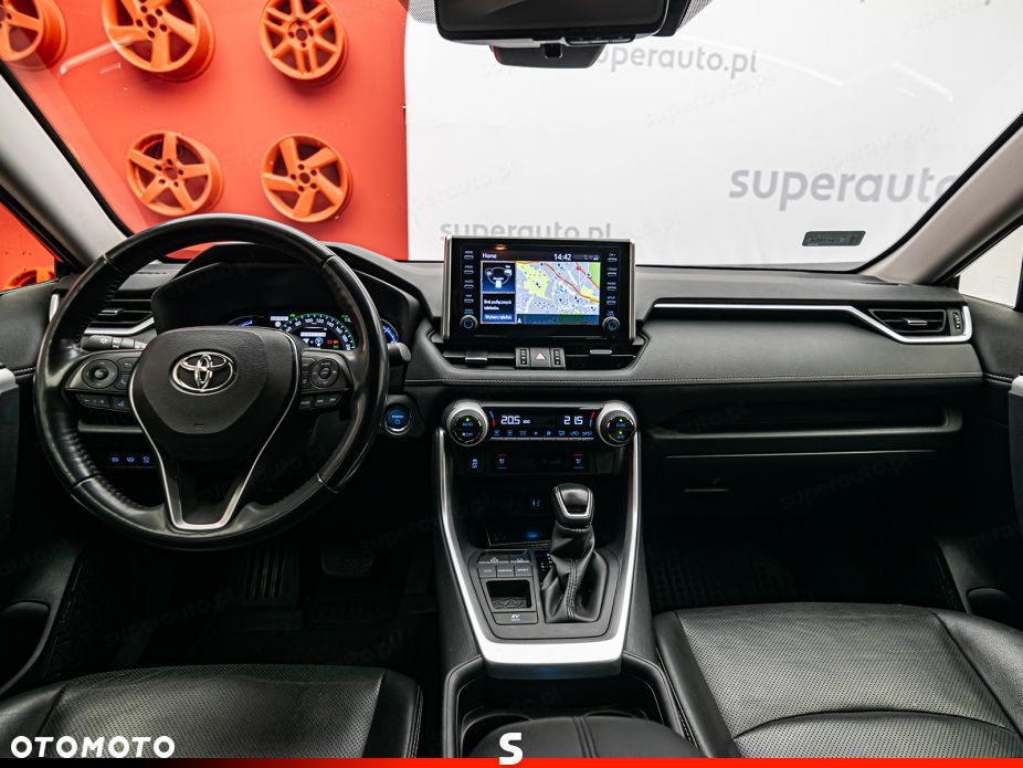 Toyota RAV4 - 11