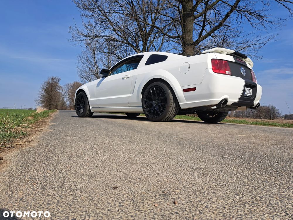 Ford Mustang - 11