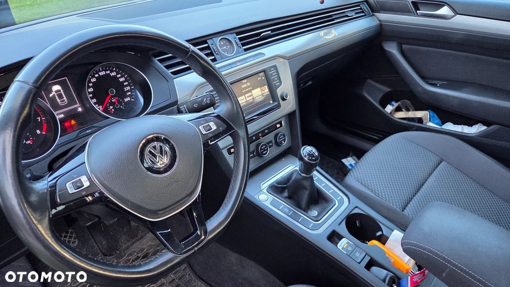 Volkswagen Passat 1.4 TSI BMT Comfortline - 10
