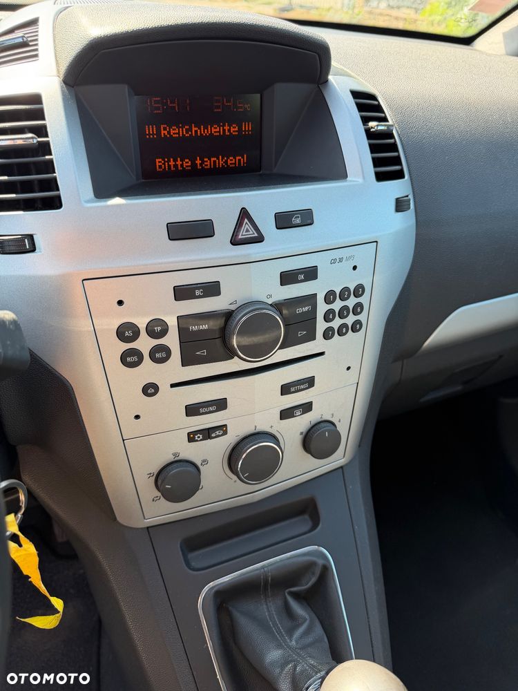 Opel Zafira 1.8 Family Plus - 23