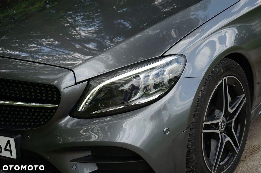 Mercedes-Benz Klasa C 300 d T 9G-TRONIC Night Edition - 9