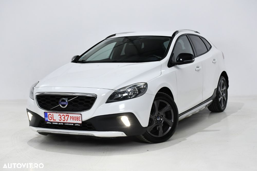 Volvo V40 Cross Country D3 Geartronic Momentum - 1