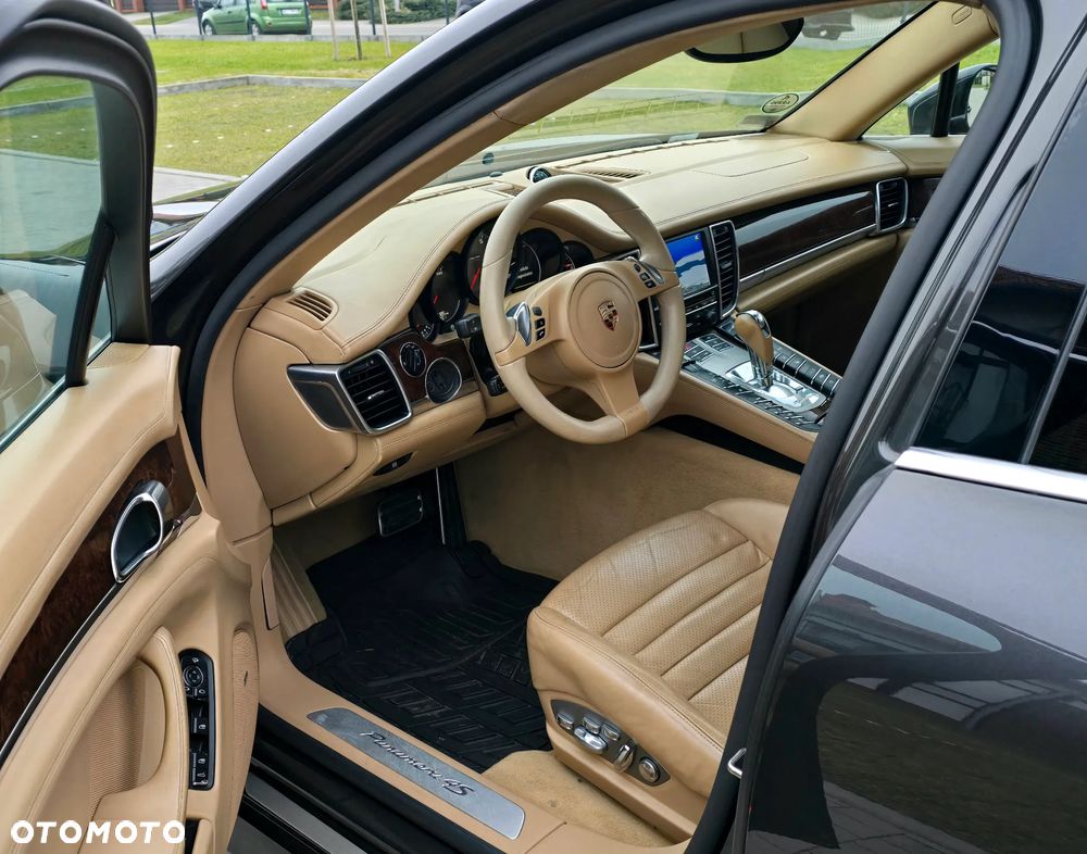 Porsche Panamera 4S PDK - 7