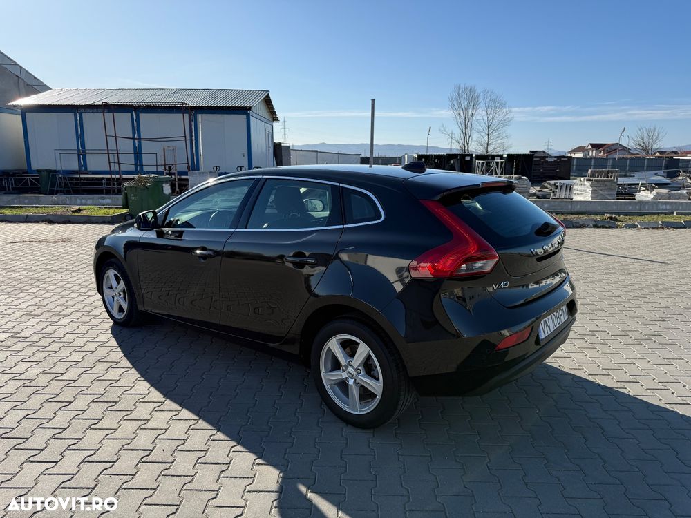 Volvo V40 D2 Summum - 3