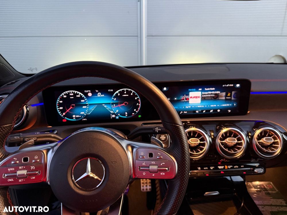 Mercedes-Benz CLA 180 7G-DCT AMG Line - 13