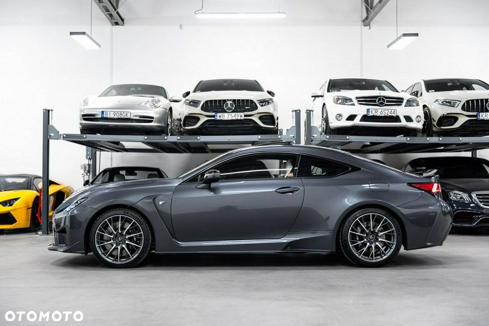 Lexus RC - 9
