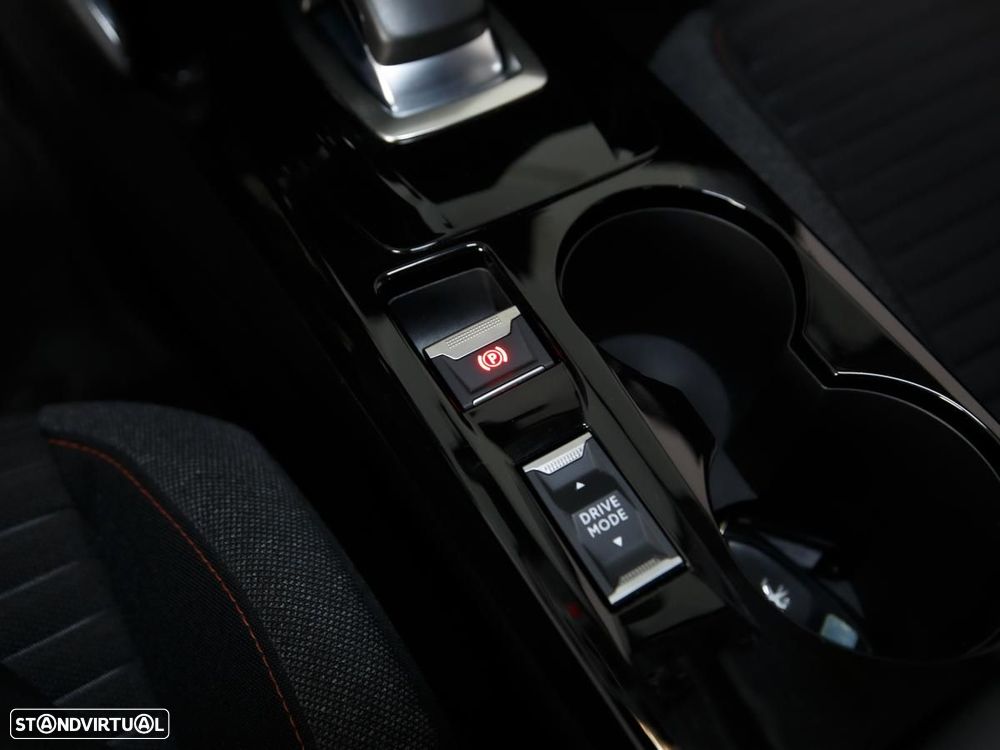 Peugeot e-2008 50 kWh Active - 16
