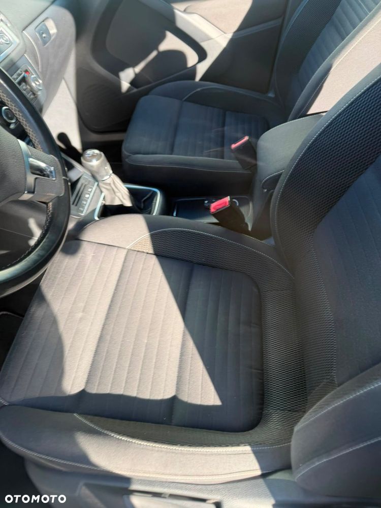 Volkswagen Tiguan - 7