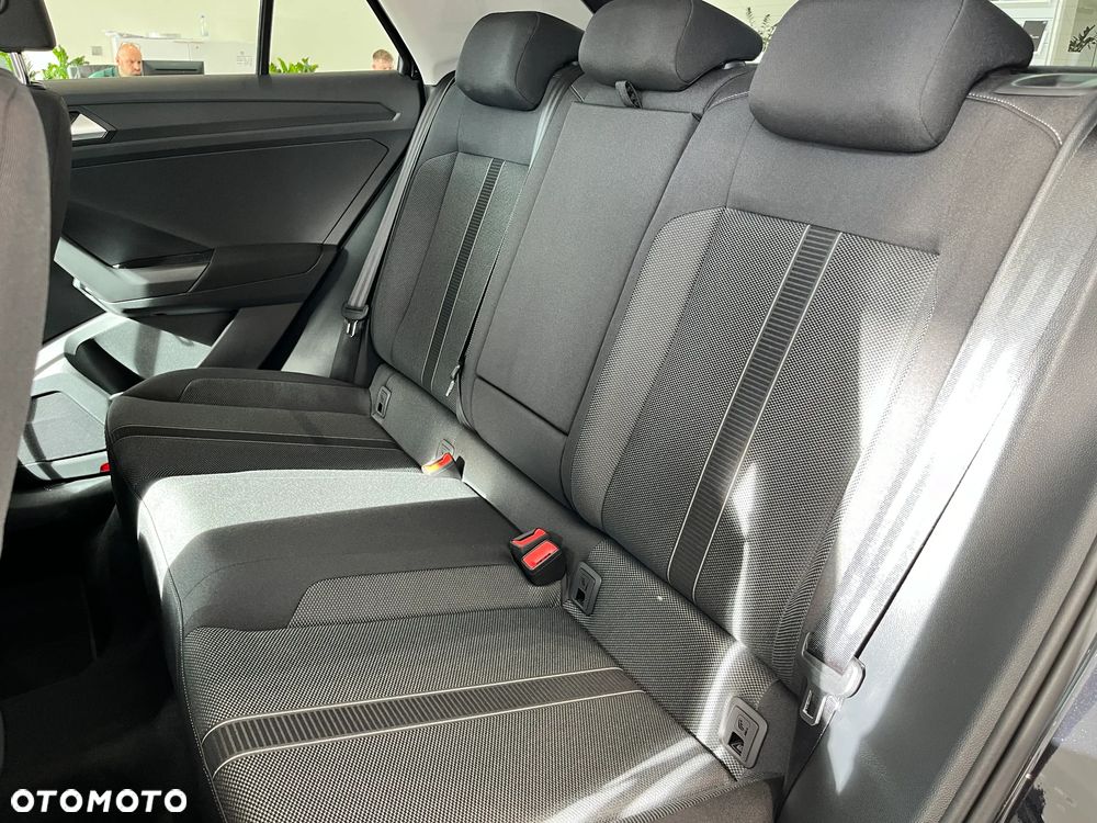 Volkswagen T-Roc 1.5 TSI Life Plus DSG - 11