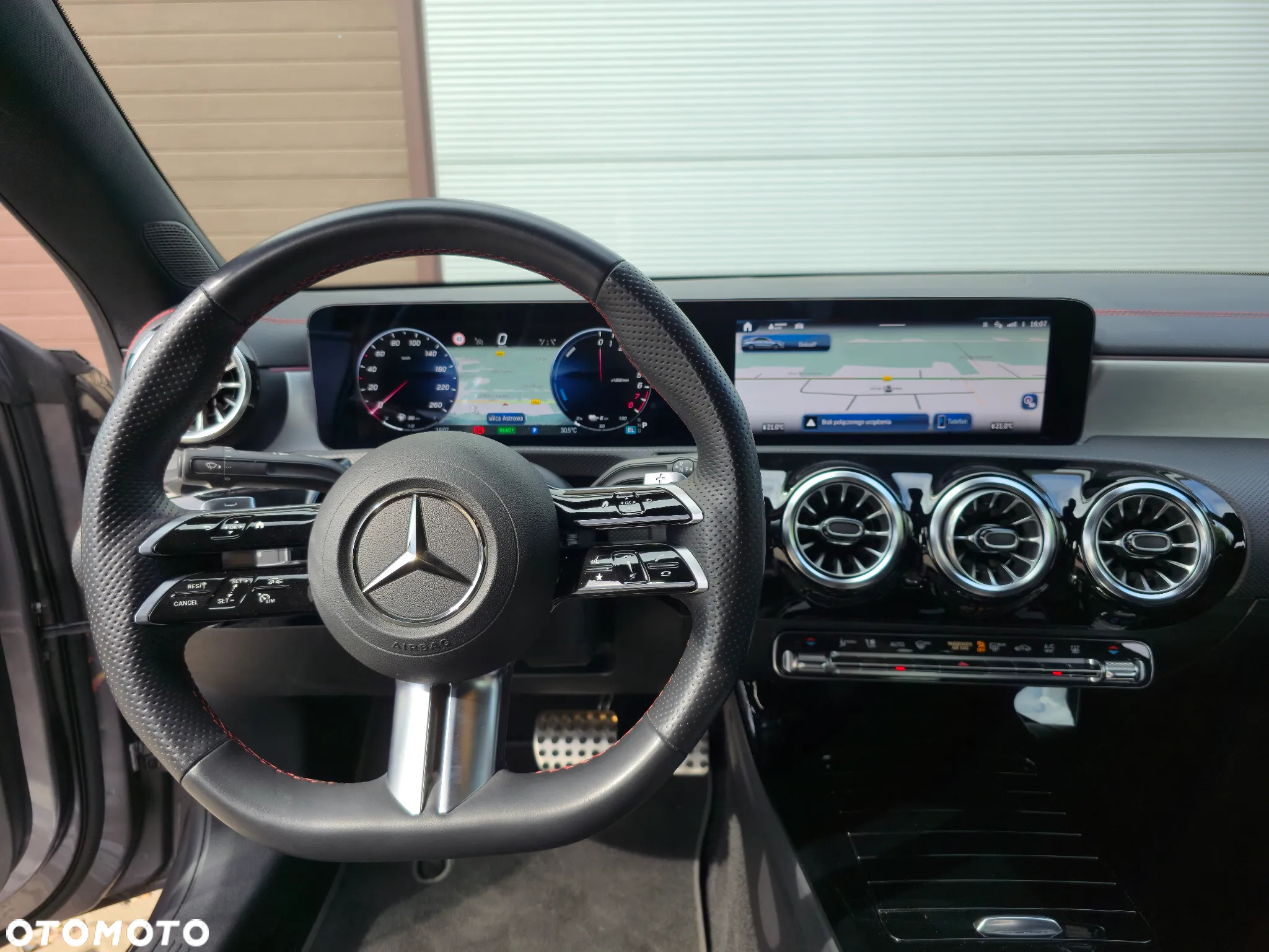 Mercedes-Benz CLA 250 e 8G-DCT AMG Line Advanced Plus - 27
