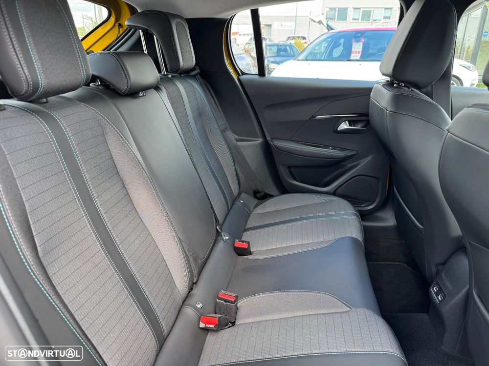 Peugeot 208 1.2 PureTech Allure - 15