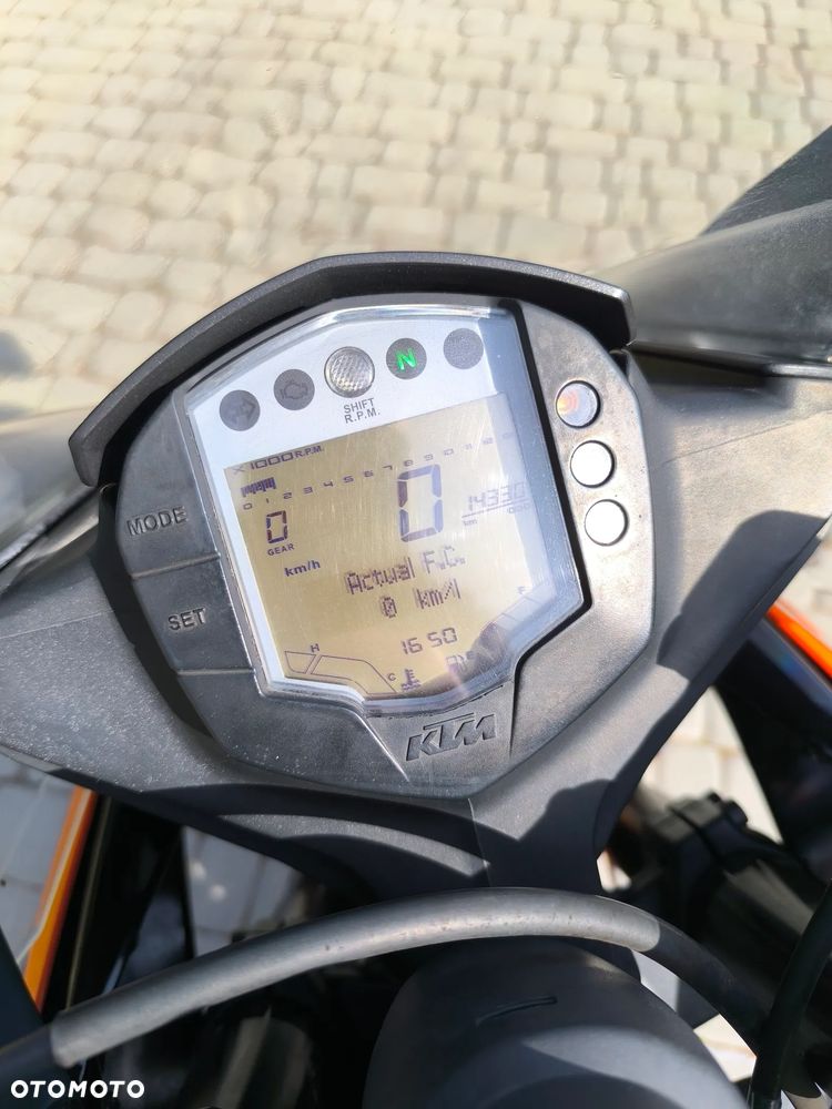 KTM RC 125 - 11