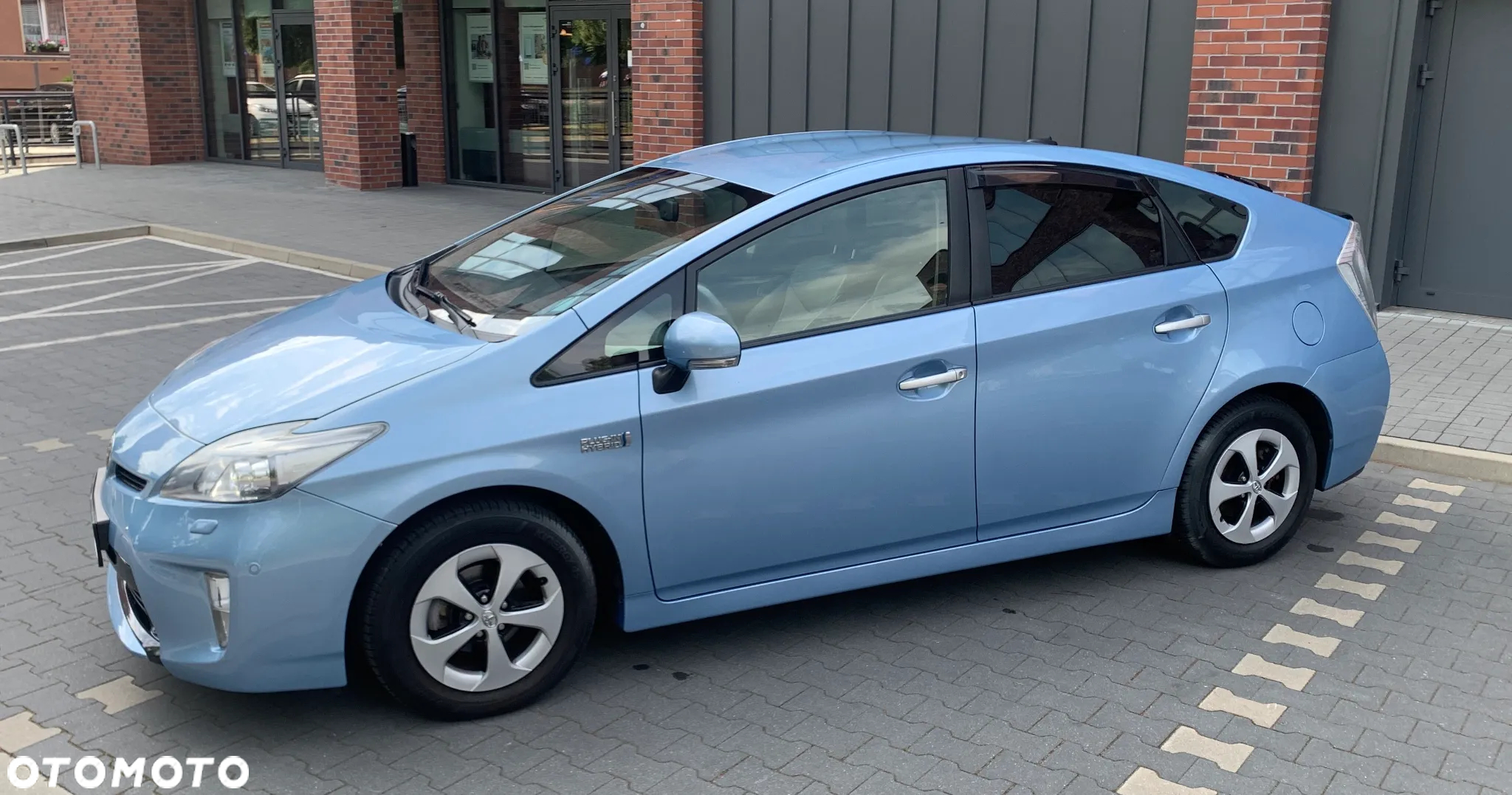 Toyota Prius Plug-in (Hybrid) TEC-Edition - 3