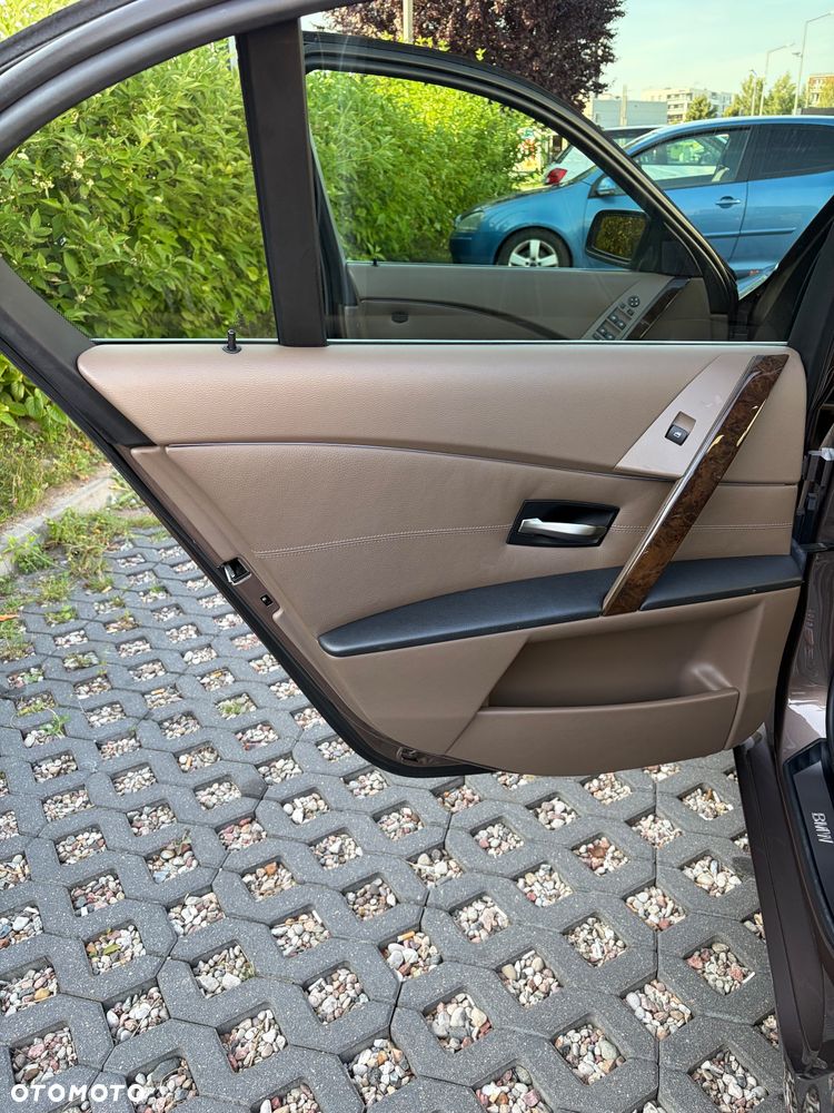 BMW Seria 5 - 21