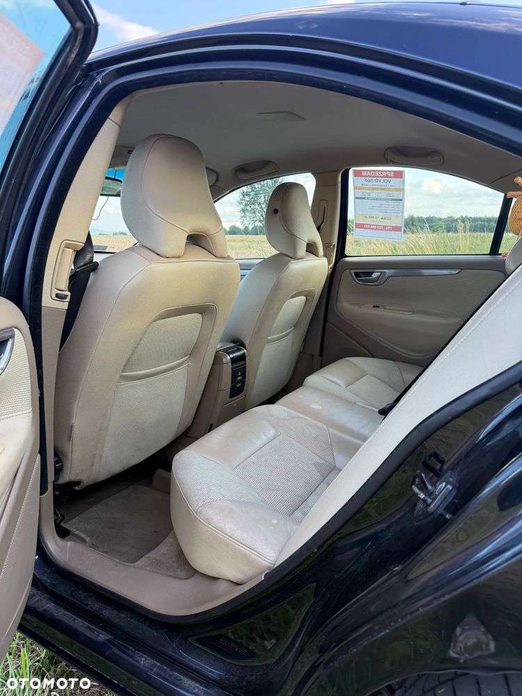 Volvo S60 2.4D Momentum - 13