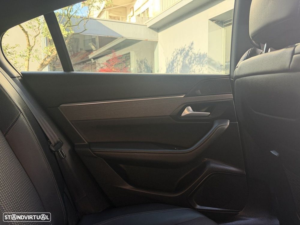 Peugeot 508 1.6 Hybrid GT e-EAT8 - 20