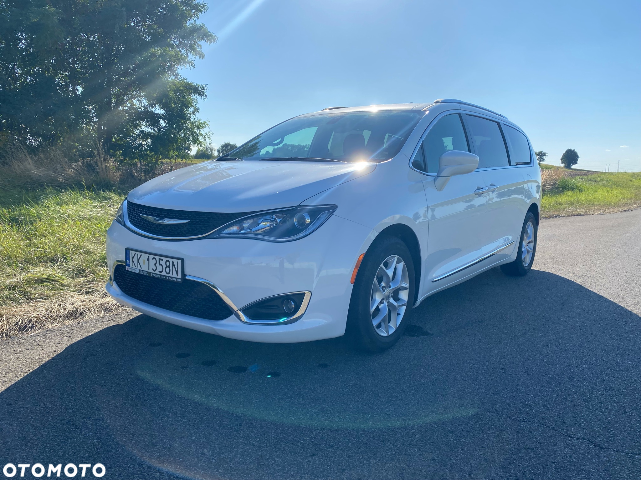 Chrysler Pacifica - 7